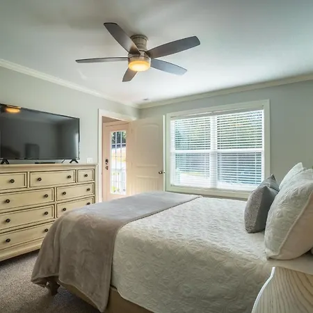 Par-Tee Haus I- Game Room & Hot Tub-Walk To Helen Exterior photo
