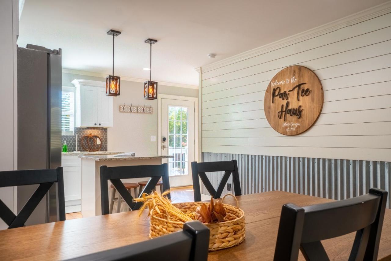 Par-tee Haus I- Game & Hot Tub-walk To Holiday home